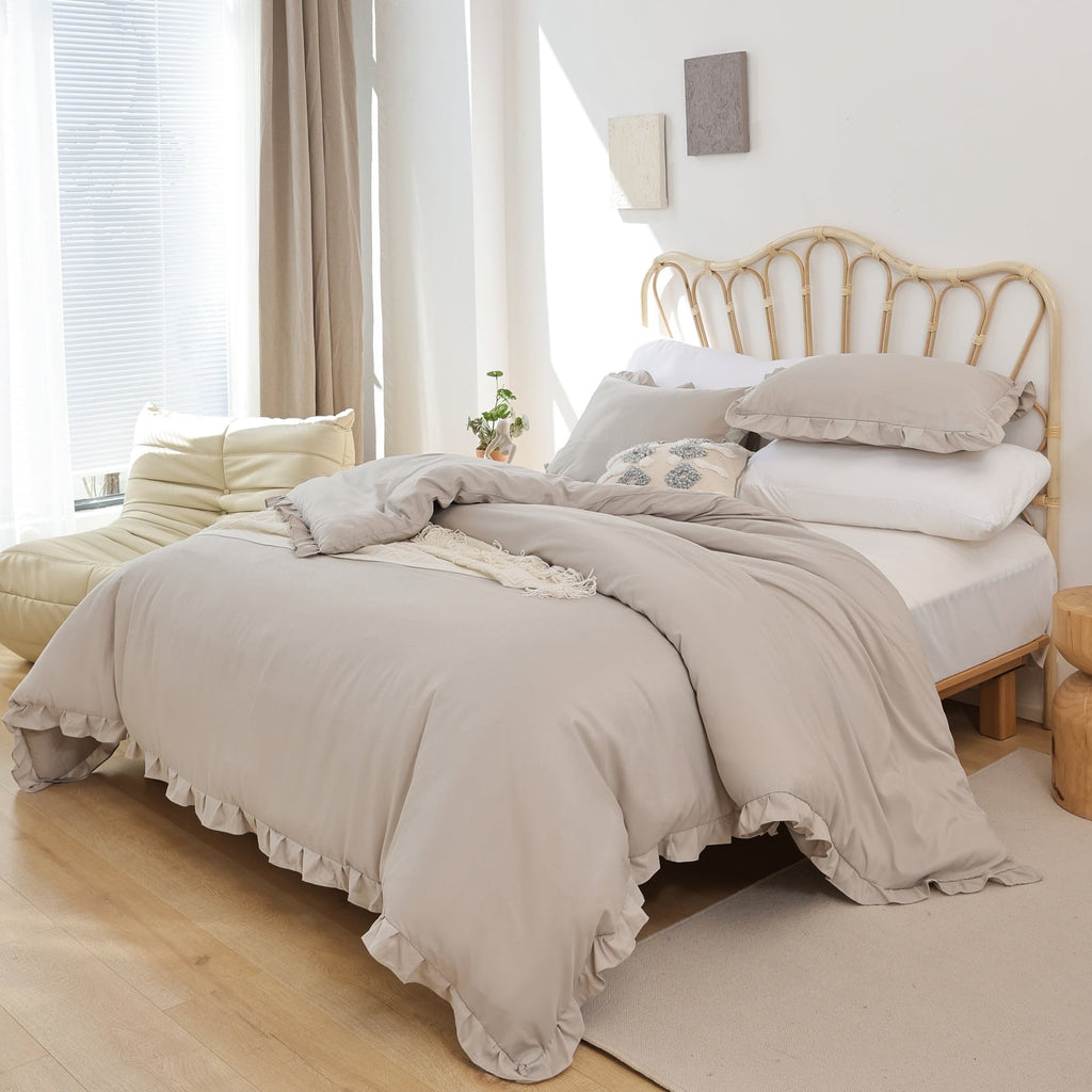 SPRINDAY Queen Comforter Set For Adult, 3 Piece Ruffle Oatmeal Comforter Sets All Season
